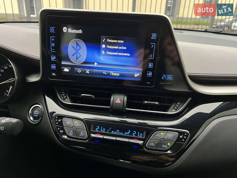 Внедорожник / Кроссовер Toyota C-HR 2017 в Киеве фото 32 Внедорожник / Кроссовер Toyota C-HR 2017 в Киеве