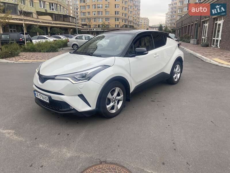 Позашляховик / Кросовер Toyota C-HR 2019 в Києві фото Позашляховик / Кросовер Toyota C-HR 2019 в Києві