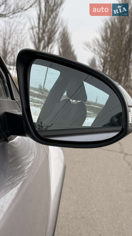 Позашляховик / Кросовер Toyota C-HR 2018 в Дніпрі