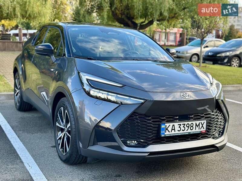 Внедорожник / Кроссовер Toyota C-HR 2024 в Киеве