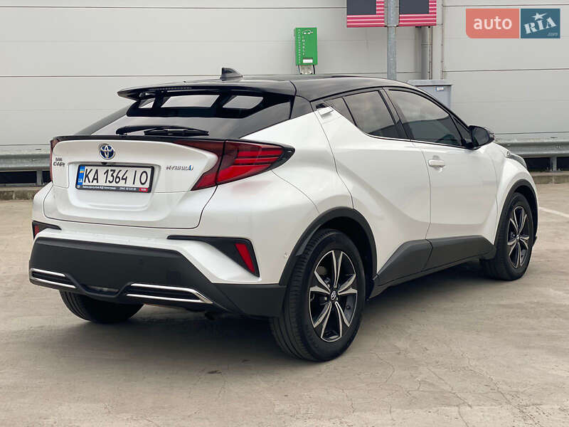 Внедорожник / Кроссовер Toyota C-HR 2022 в Киеве