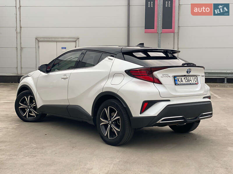 Внедорожник / Кроссовер Toyota C-HR 2022 в Киеве