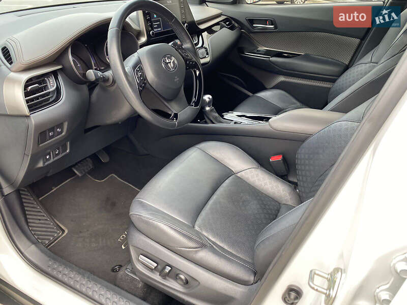 Внедорожник / Кроссовер Toyota C-HR 2022 в Киеве