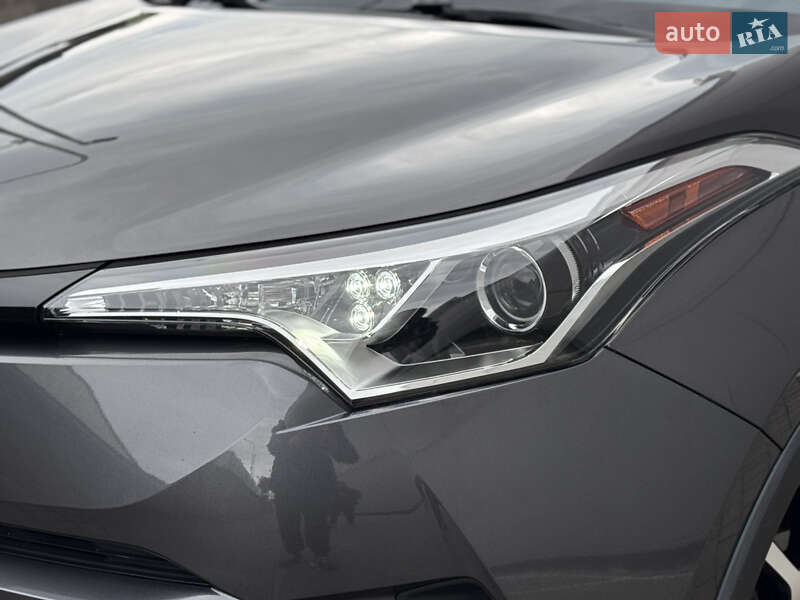 Позашляховик / Кросовер Toyota C-HR 2019 в Одесі