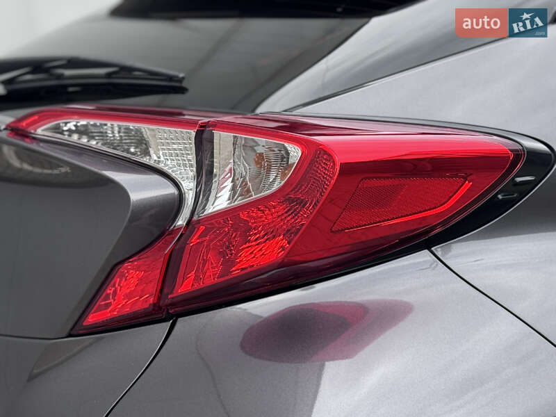 Позашляховик / Кросовер Toyota C-HR 2019 в Одесі