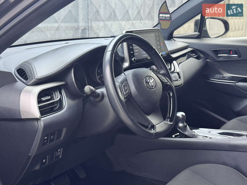 Позашляховик / Кросовер Toyota C-HR 2019 в Одесі