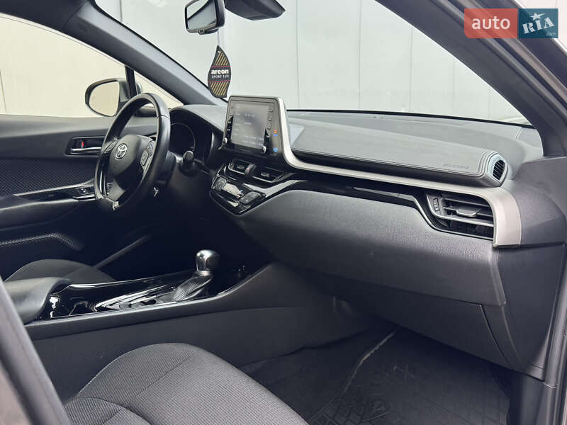 Позашляховик / Кросовер Toyota C-HR 2019 в Одесі
