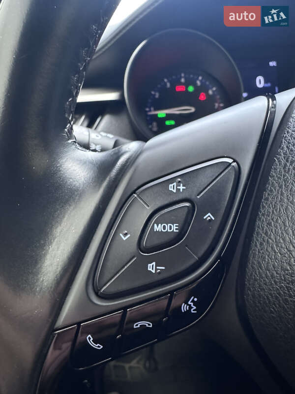 Позашляховик / Кросовер Toyota C-HR 2019 в Одесі
