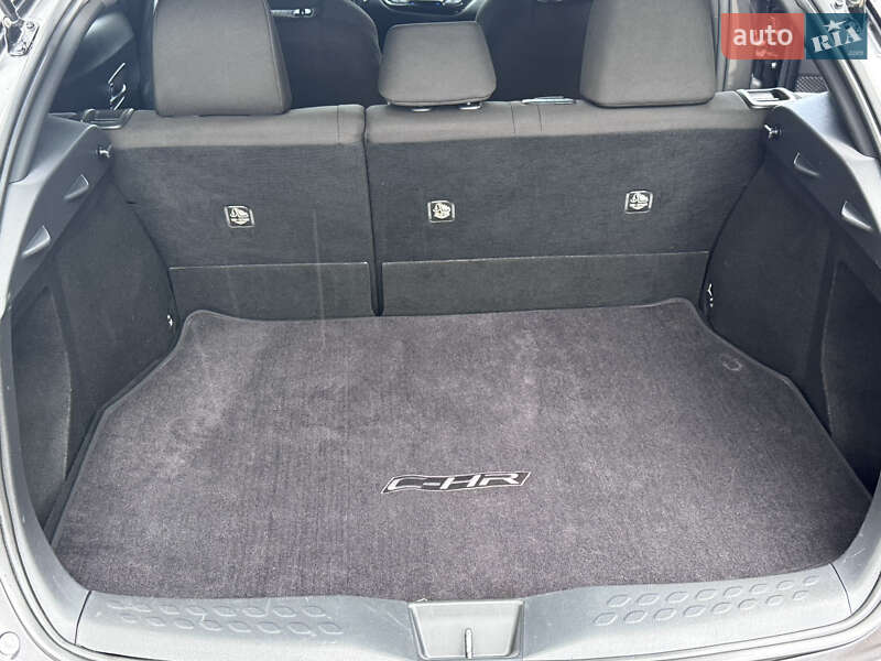 Позашляховик / Кросовер Toyota C-HR 2019 в Одесі