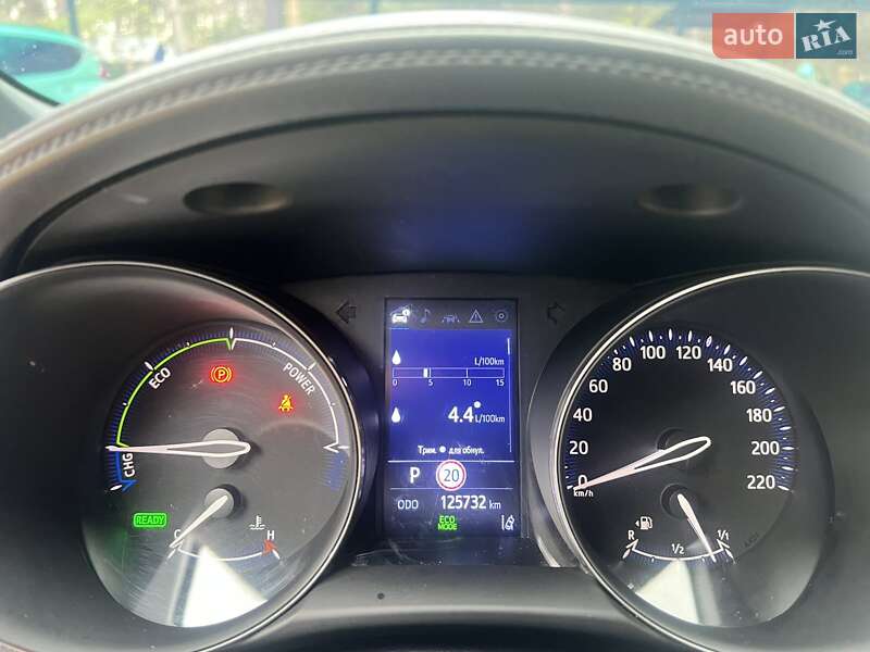 Позашляховик / Кросовер Toyota C-HR 2019 в Бучі