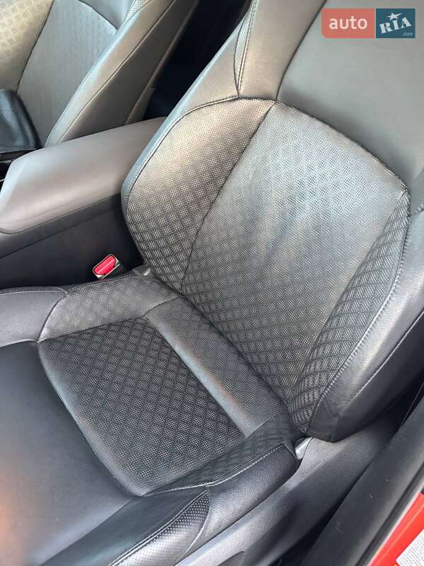 Внедорожник / Кроссовер Toyota C-HR 2019 в Черновцах фото 30 Внедорожник / Кроссовер Toyota C-HR 2019 в Черновцах