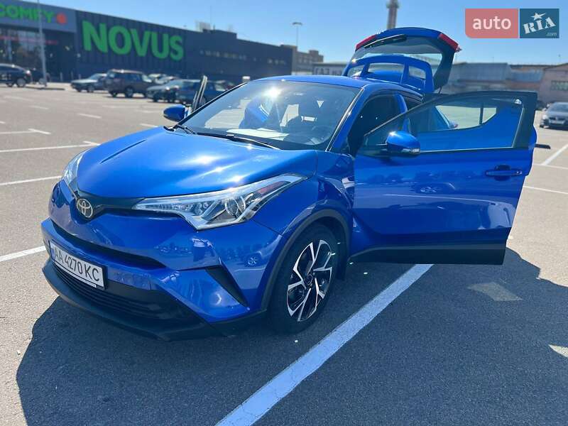 Позашляховик / Кросовер Toyota C-HR 2017 в Києві