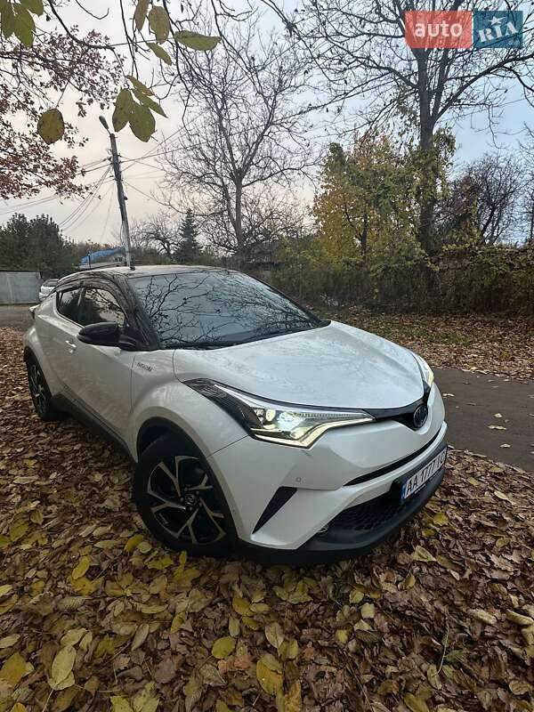 Внедорожник / Кроссовер Toyota C-HR 2019 в Киеве фото 9 Внедорожник / Кроссовер Toyota C-HR 2019 в Киеве