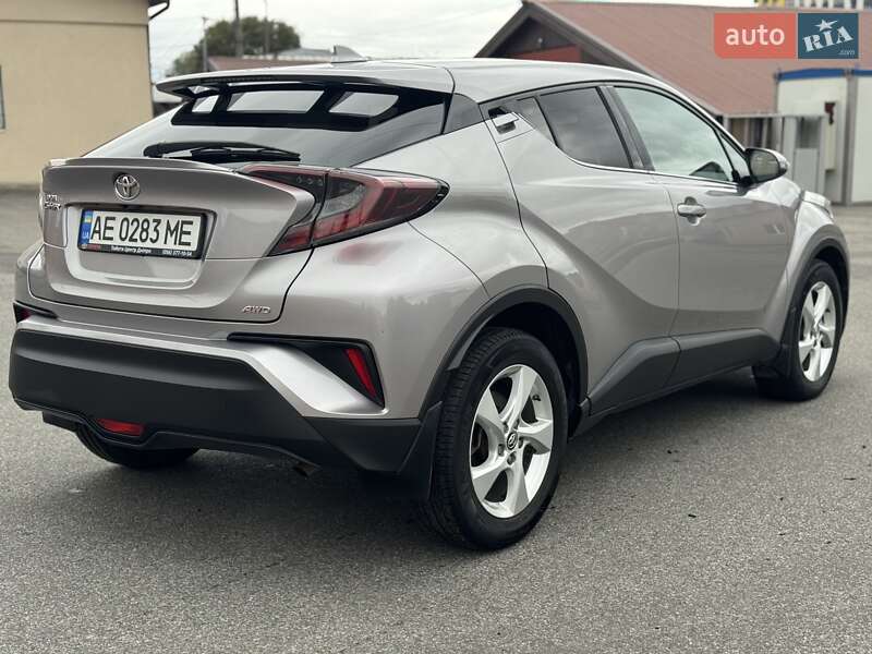 Позашляховик / Кросовер Toyota C-HR 2019 в Дніпрі фото 5 Позашляховик / Кросовер Toyota C-HR 2019 в Дніпрі