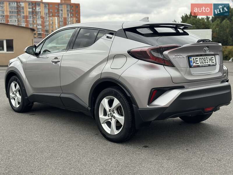 Позашляховик / Кросовер Toyota C-HR 2019 в Дніпрі фото 9 Позашляховик / Кросовер Toyota C-HR 2019 в Дніпрі
