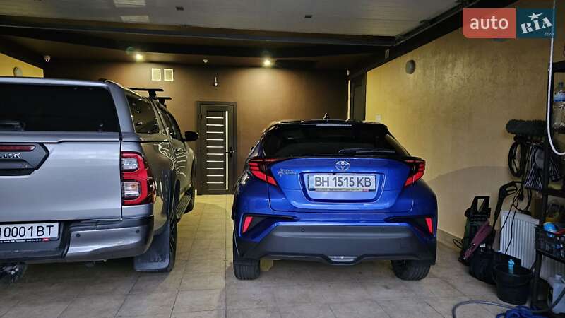 Позашляховик / Кросовер Toyota C-HR 2019 в Одесі