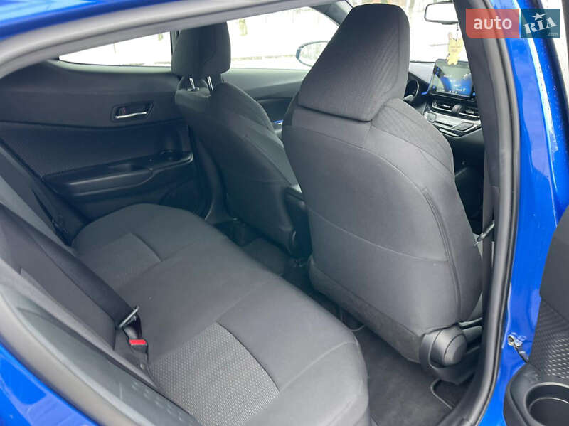 Внедорожник / Кроссовер Toyota C-HR 2018 в Коломые