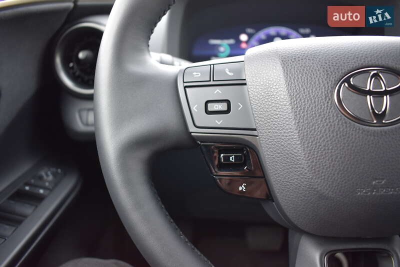 Внедорожник / Кроссовер Toyota C-HR 2023 в Житомире