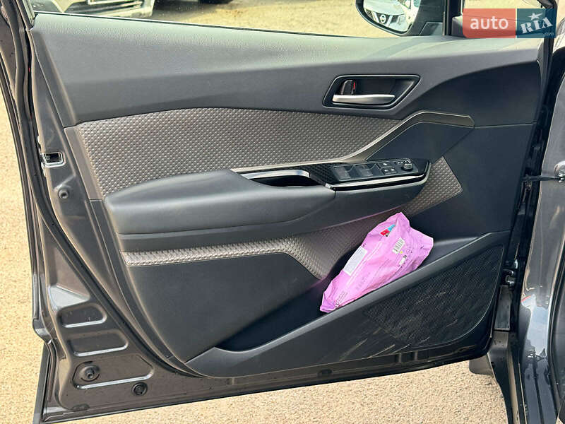 Внедорожник / Кроссовер Toyota C-HR 2022 в Виннице фото 15 Внедорожник / Кроссовер Toyota C-HR 2022 в Виннице