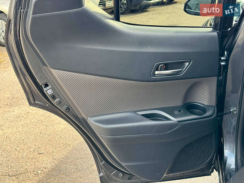 Внедорожник / Кроссовер Toyota C-HR 2022 в Виннице фото 21 Внедорожник / Кроссовер Toyota C-HR 2022 в Виннице