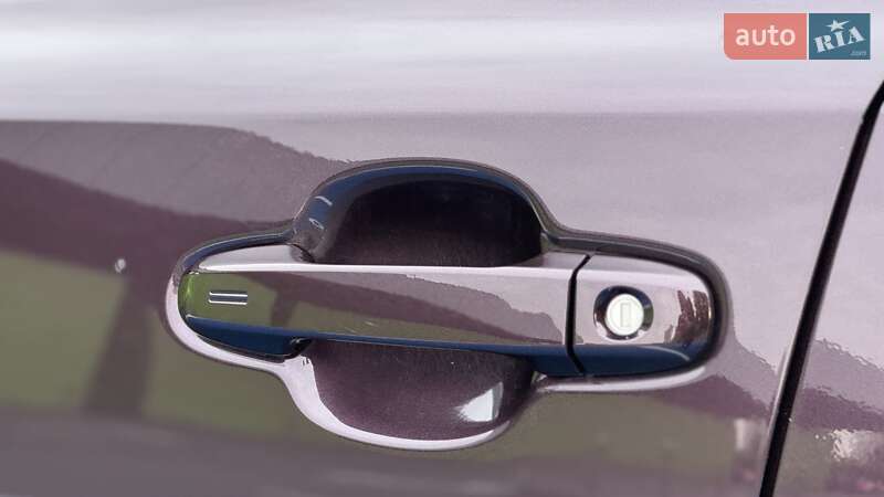 Внедорожник / Кроссовер Toyota C-HR 2022 в Киеве фото 12 Внедорожник / Кроссовер Toyota C-HR 2022 в Киеве