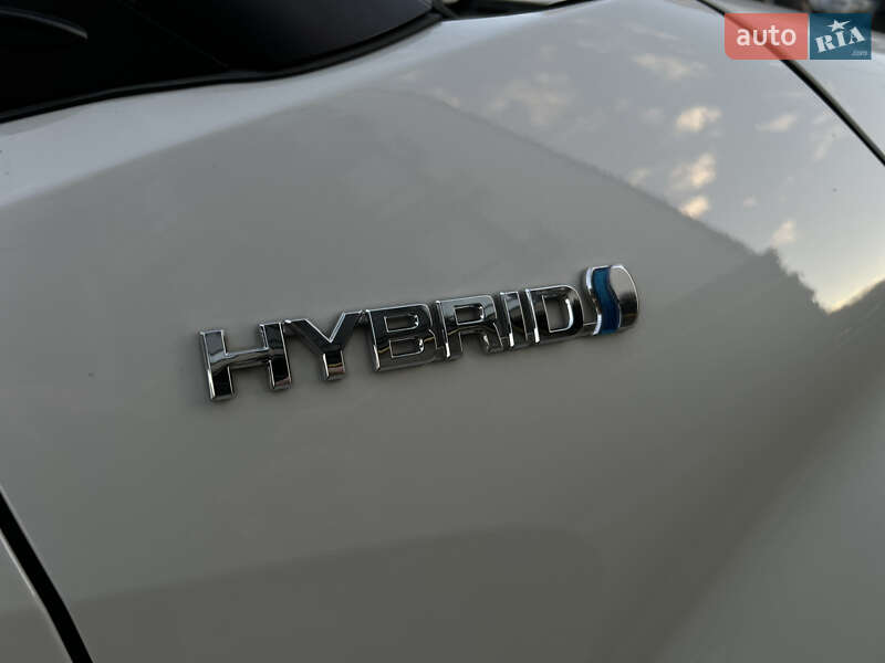 Позашляховик / Кросовер Toyota C-HR 2018 в Києві