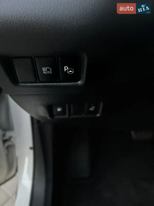 Toyota C-HR 2018 VIN NMTKZ3BX40R143958 фото оголошення 21 з 49