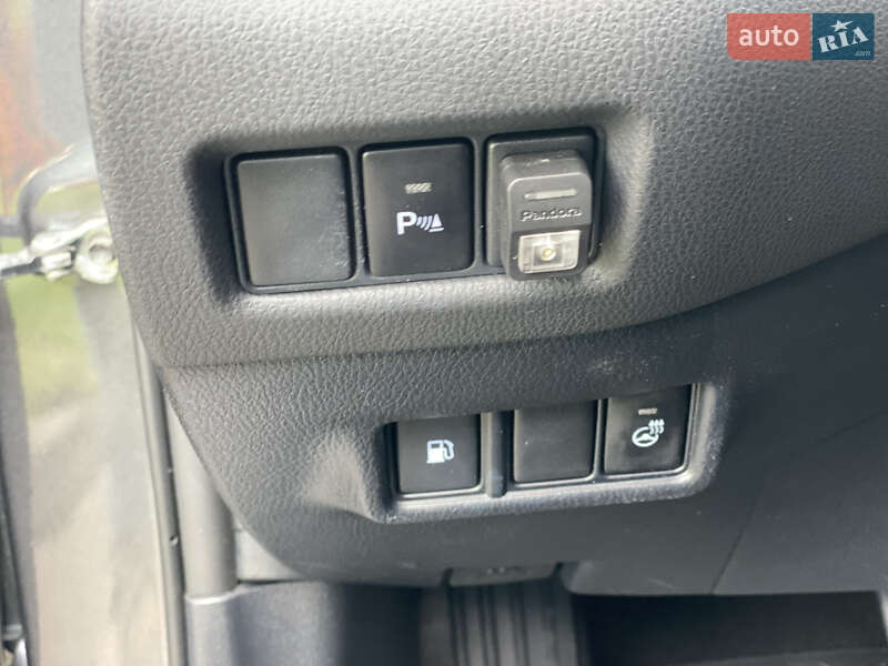 Позашляховик / Кросовер Toyota C-HR 2018 в Івано-Франківську фото 36 Позашляховик / Кросовер Toyota C-HR 2018 в Івано-Франківську