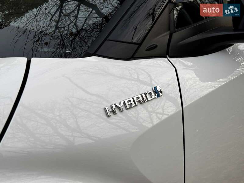 Внедорожник / Кроссовер Toyota C-HR 2019 в Киеве фото 13 Внедорожник / Кроссовер Toyota C-HR 2019 в Киеве