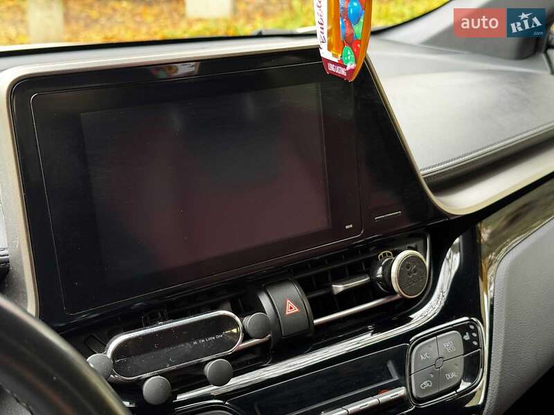 Внедорожник / Кроссовер Toyota C-HR 2019 в Киеве фото 22 Внедорожник / Кроссовер Toyota C-HR 2019 в Киеве