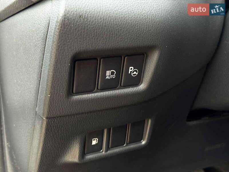 Внедорожник / Кроссовер Toyota C-HR 2019 в Киеве фото 25 Внедорожник / Кроссовер Toyota C-HR 2019 в Киеве