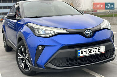 Внедорожник / Кроссовер Toyota C-HR 2020 в Киеве