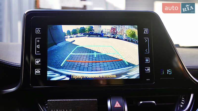 Внедорожник / Кроссовер Toyota C-HR 2017 в Львове фото 31 Внедорожник / Кроссовер Toyota C-HR 2017 в Львове