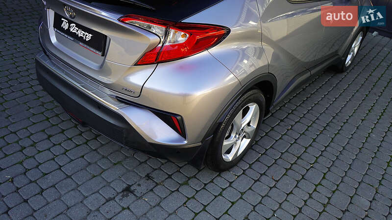 Внедорожник / Кроссовер Toyota C-HR 2017 в Львове фото 19 Внедорожник / Кроссовер Toyota C-HR 2017 в Львове