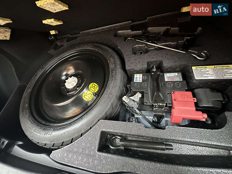 Внедорожник / Кроссовер Toyota C-HR 2020 в Киеве фото 38 Внедорожник / Кроссовер Toyota C-HR 2020 в Киеве