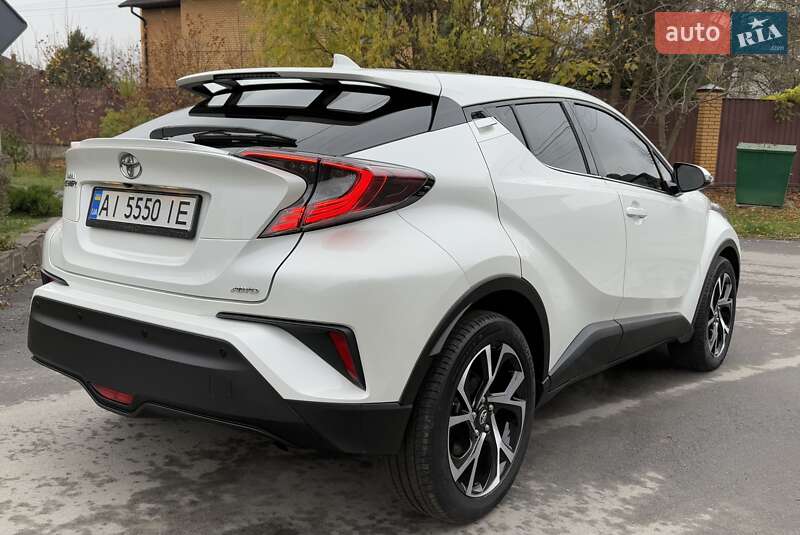 Позашляховик / Кросовер Toyota C-HR 2018 в Києві фото 7 Позашляховик / Кросовер Toyota C-HR 2018 в Києві
