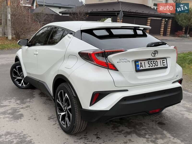 Позашляховик / Кросовер Toyota C-HR 2018 в Києві фото 16 Позашляховик / Кросовер Toyota C-HR 2018 в Києві