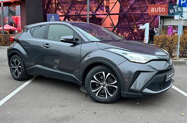 Внедорожник / Кроссовер Toyota C-HR 2019 в Киеве