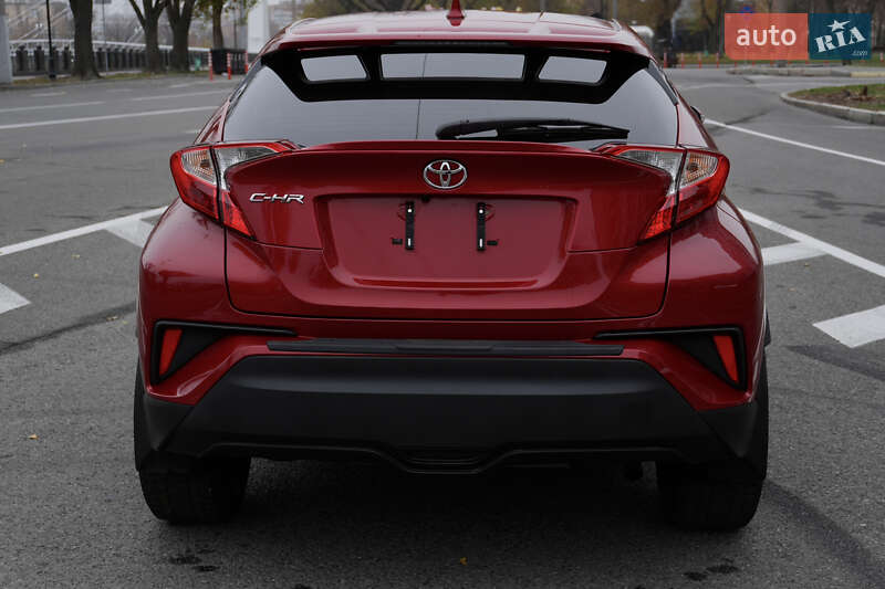 Позашляховик / Кросовер Toyota C-HR 2020 в Харкові