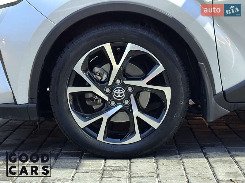 Позашляховик / Кросовер Toyota C-HR 2019 в Одесі