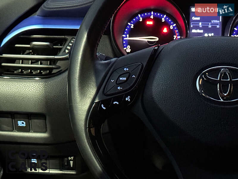 Позашляховик / Кросовер Toyota C-HR 2019 в Одесі