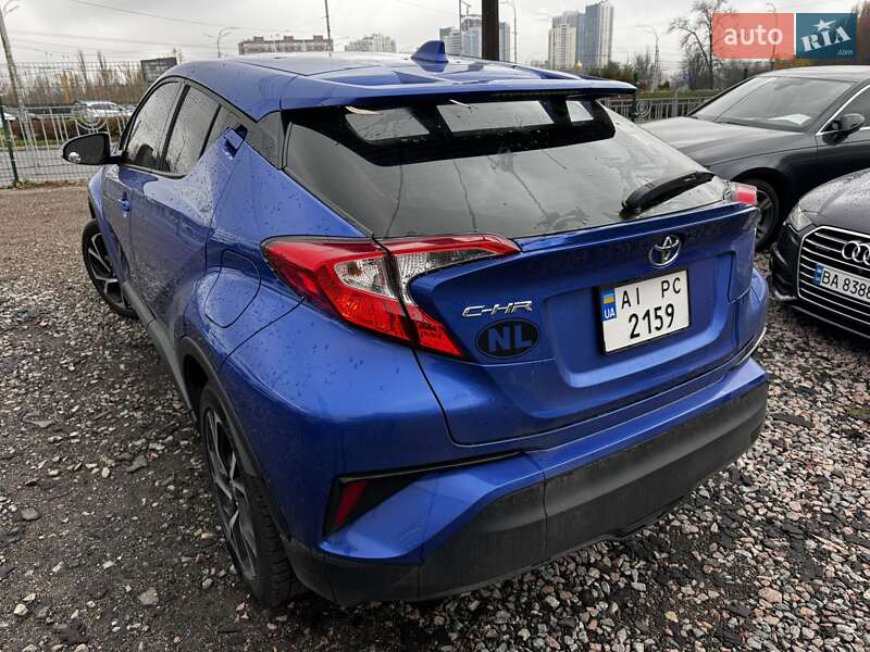 Позашляховик / Кросовер Toyota C-HR 2021 в Києві фото 3 Позашляховик / Кросовер Toyota C-HR 2021 в Києві