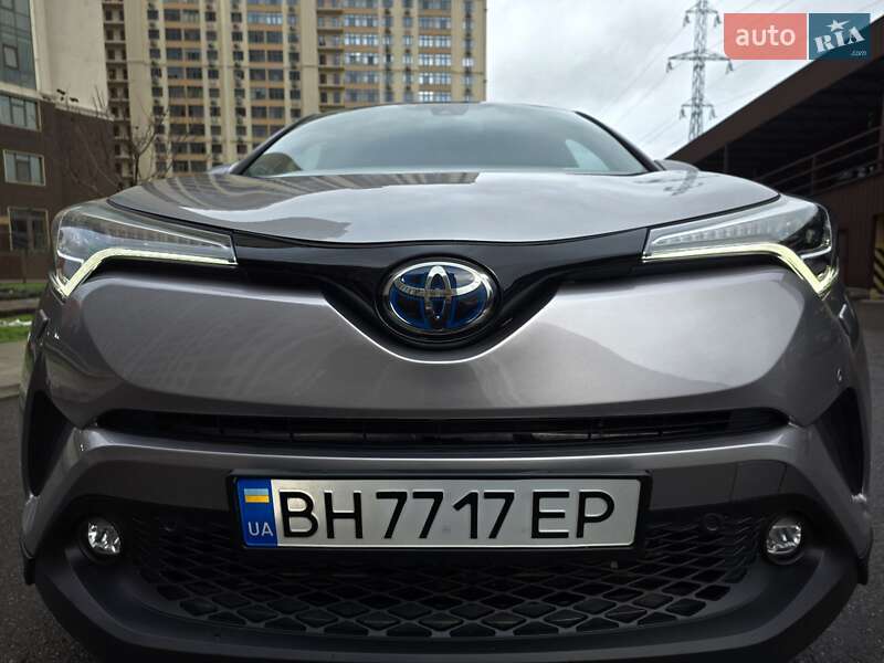 Внедорожник / Кроссовер Toyota C-HR 2019 в Одессе