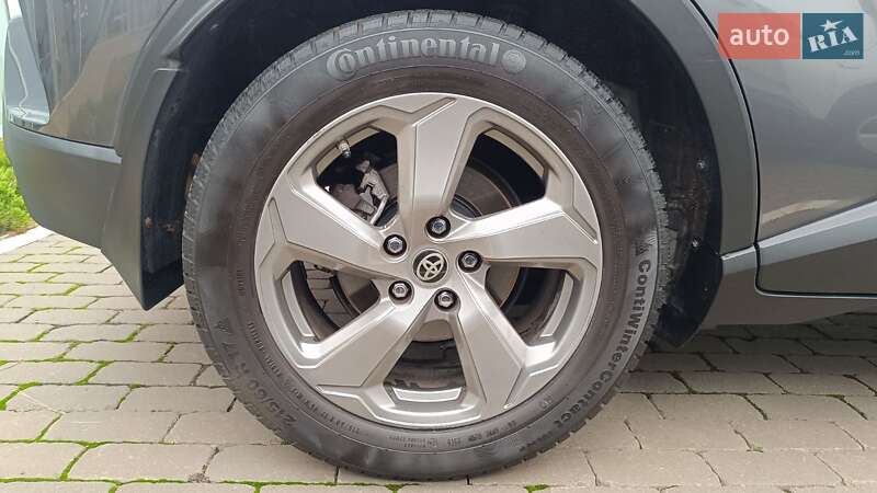 Позашляховик / Кросовер Toyota C-HR 2018 в Києві