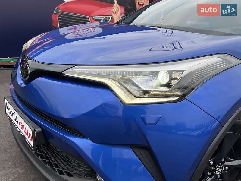 Внедорожник / Кроссовер Toyota C-HR 2018 в Виннице