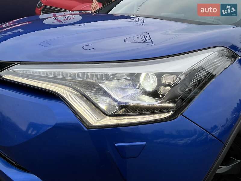 Внедорожник / Кроссовер Toyota C-HR 2018 в Виннице