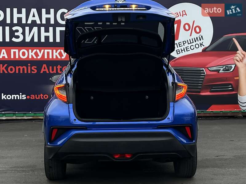 Внедорожник / Кроссовер Toyota C-HR 2018 в Виннице
