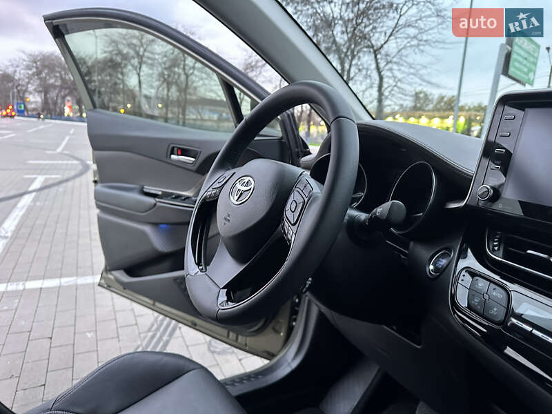 Внедорожник / Кроссовер Toyota C-HR 2020 в Одессе фото 43 Внедорожник / Кроссовер Toyota C-HR 2020 в Одессе