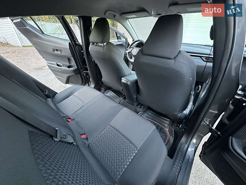 Внедорожник / Кроссовер Toyota C-HR 2020 в Одессе фото 30 Внедорожник / Кроссовер Toyota C-HR 2020 в Одессе