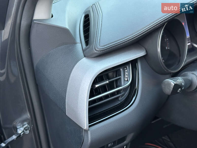 Внедорожник / Кроссовер Toyota C-HR 2020 в Одессе фото 44 Внедорожник / Кроссовер Toyota C-HR 2020 в Одессе